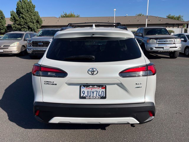 Used 2023 Toyota Corolla Cross XLE w/ Convenience Package AWD/4WD image 4