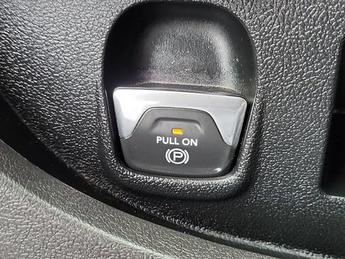 Used 2024 RAM ProMaster 2500 w/ Convenience Group FWD image 18