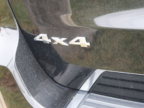 Used 2021 Jeep Grand Cherokee Limited w/ Luxury Group II image 16