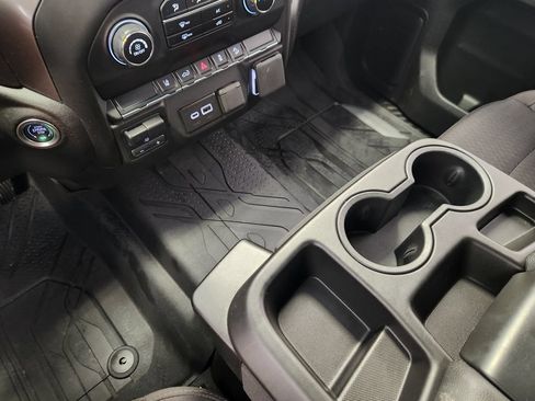 Used 2025 Chevrolet Silverado 2500 Custom w/ Custom Convenience Package AWD/4WD image 19
