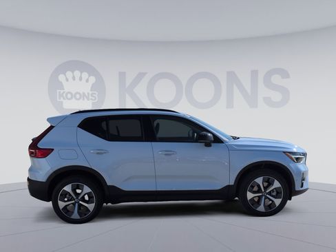 New 2026 Volvo XC40 B5 Plus w/ Protection Package Premier image 8