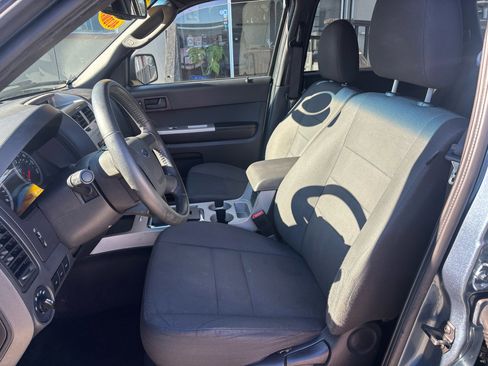Used 2012 Ford Escape XLT image 8