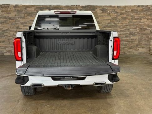 Used 2024 GMC Sierra 1500 AT4 w/ AT4 Premium Package AWD/4WD image 8
