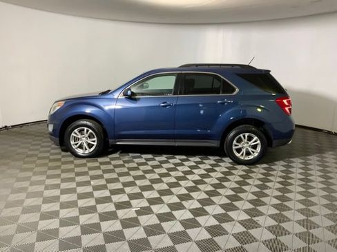 Used 2017 Chevrolet Equinox LT w/ Convenience Package AWD/4WD image 11