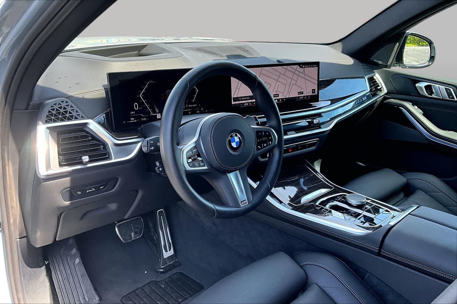 Used 2026 BMW X5 xDrive40i w/ M Sport Package AWD/4WD image 19