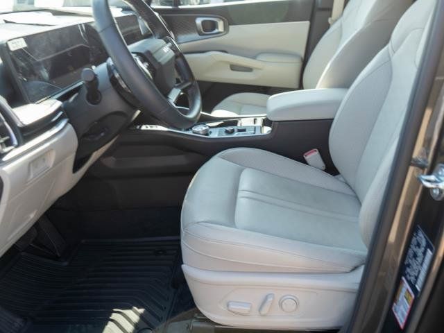 Certified 2026 Kia Sorento EX AWD/4WD image 12
