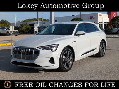 Used 2022 Audi e-tron Premium Plus w/ Premium Plus Package