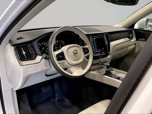 Used 2021 Volvo XC60 T5 Inscription w/ Climate Package AWD/4WD image 16