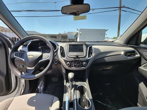 Used 2022 Chevrolet Equinox LT FWD image 25