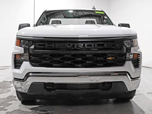 Used 2025 Chevrolet Silverado 1500 W/T image 2