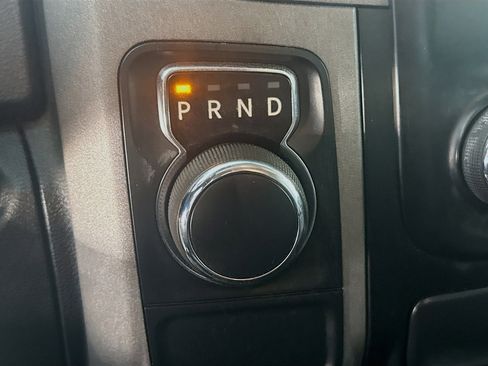 Used 2017 RAM 1500 Express image 19