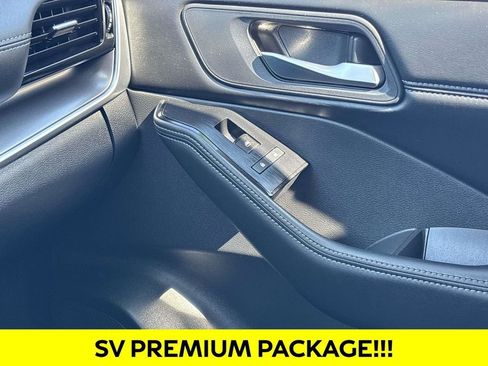 Used 2023 Nissan Rogue SV w/ SV Premium Package AWD/4WD image 30