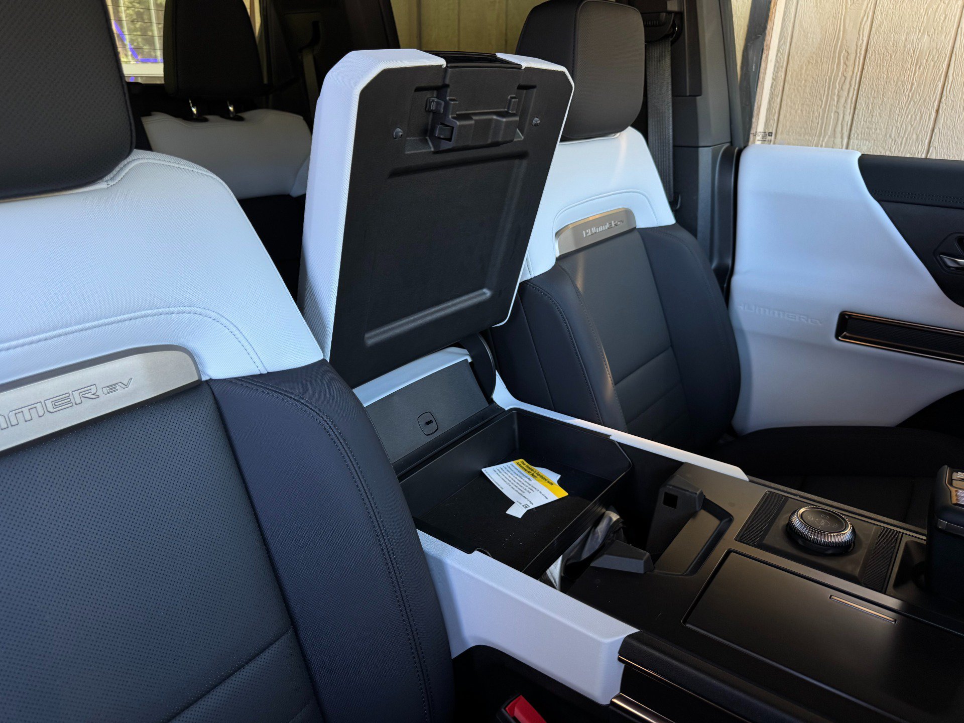 Used 2025 GMC Hummer EV 3X w/ Extreme Off-Road Package AWD/4WD image 28