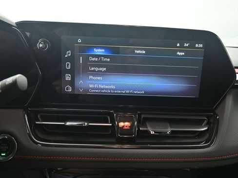 Used 2024 Chevrolet TrailBlazer RS w/ Convenience Package image 9