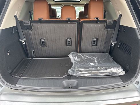 New 2026 Nissan Pathfinder Platinum AWD/4WD image 48