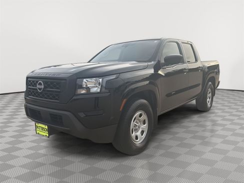 Used 2023 Nissan Frontier S w/ Technology Package RWD image 4
