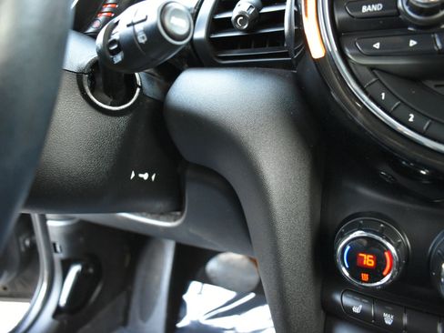 Used 2015 MINI Cooper S image 39