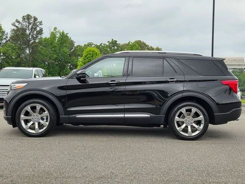 Used 2020 Ford Explorer Platinum w/ Premium Technology Package AWD/4WD image 2