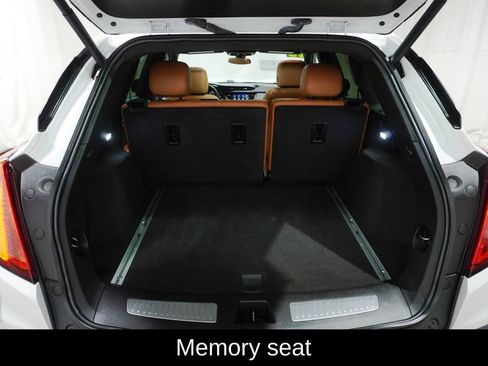 Used 2023 Cadillac XT5 Premium Luxury image 7