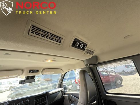 Used 2019 Chevrolet Express 3500 LT w/ LT Preferred Equipment Group image 24