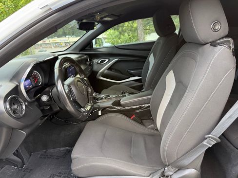 Used 2020 Chevrolet Camaro LT RWD image 34