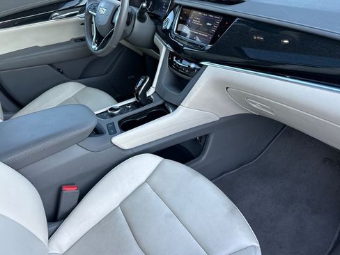 Certified 2025 Cadillac XT6 Premium Luxury image 20