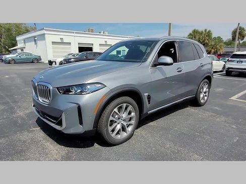 New 2026 BMW X5 xDrive40i w/ Parking Assistance Package image 33