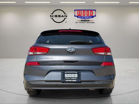 Used 2018 Hyundai Elantra GT w/ Style Package 02 FWD image 3