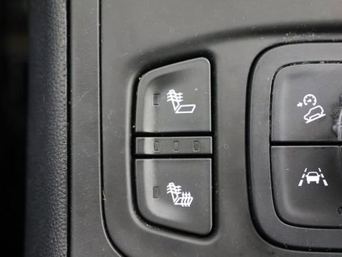 Used 2023 GMC Terrain SLE w/ Driver Convenience Package AWD/4WD image 15