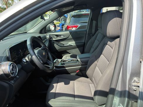 Used 2025 Chevrolet Equinox LT image 27