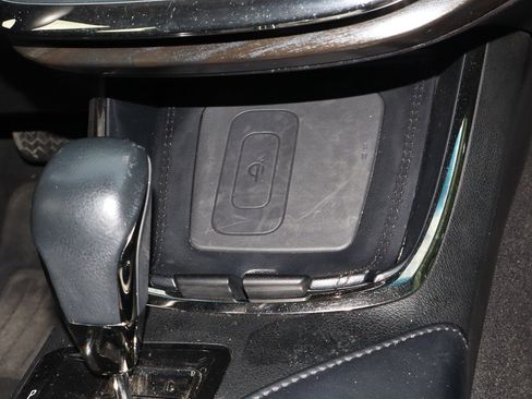 Used 2016 Toyota Avalon XLE Premium image 22