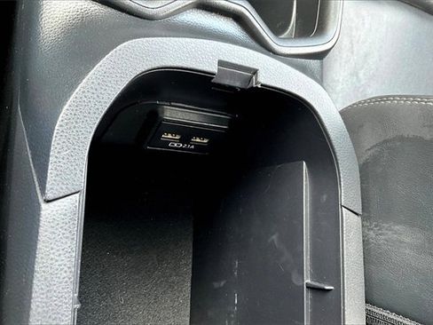 Used 2021 Toyota RAV4 XLE Premium image 51