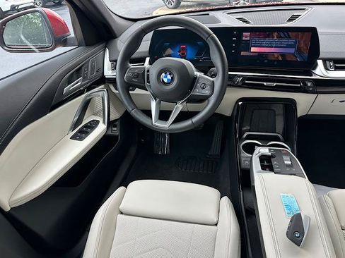 Used 2026 BMW X2 xDrive28i AWD/4WD image 22