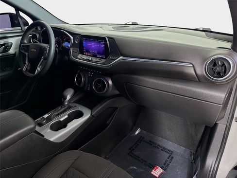 Used 2021 Chevrolet Blazer LT FWD image 28