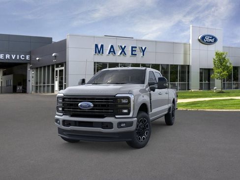 New 2026 Ford F350 Platinum w/ FX4 Off-Road Package image 2