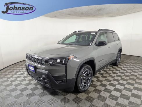 New 2026 Jeep Cherokee Laredo AWD/4WD image 1