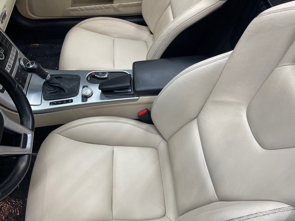 Used 2013 Mercedes-Benz SLK 250 image 24