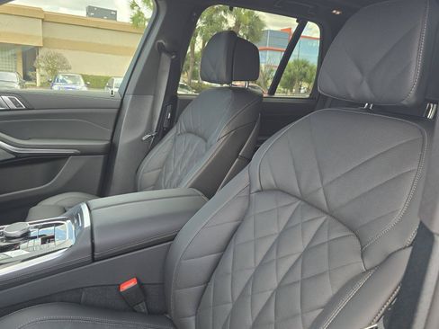 New 2026 BMW X5 xDrive40i w/ M Sport Package AWD/4WD image 18