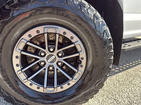 Used 2019 Ford F150 Raptor w/ Equipment Group 802A Luxury AWD/4WD image 29