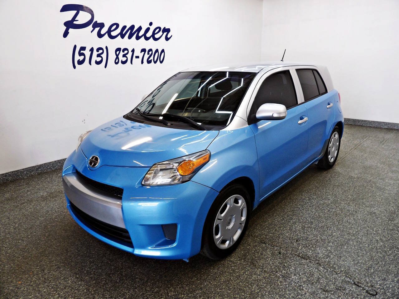 Used 2014 Scion xD FWD image 1
