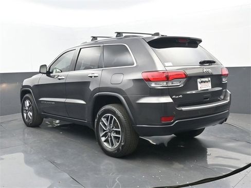 Used 2020 Jeep Grand Cherokee Limited w/ Luxury Group II image 3