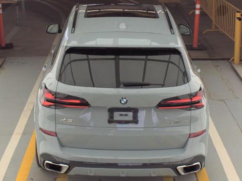 Used 2024 BMW X5 xDrive40i w/ M Sport Package image 4