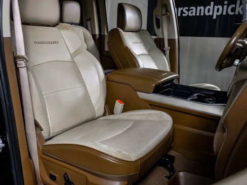 Used 2022 RAM 3500 Laramie image 31