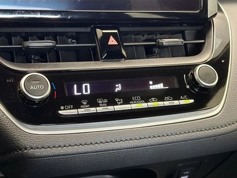 Used 2025 Toyota Corolla SE FWD image 10