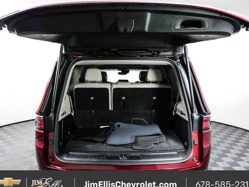 Used 2022 Jeep Wagoneer Series II w/ Premium Group I AWD/4WD image 32