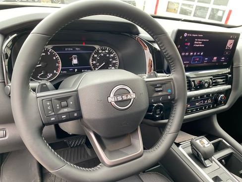 New 2026 Nissan Pathfinder SV image 13