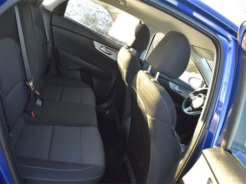 Used 2023 Kia Forte LXS w/ LXS Technology Package image 13