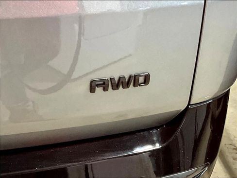 Used 2023 Chevrolet Traverse Premier w/ Redline Edition image 30