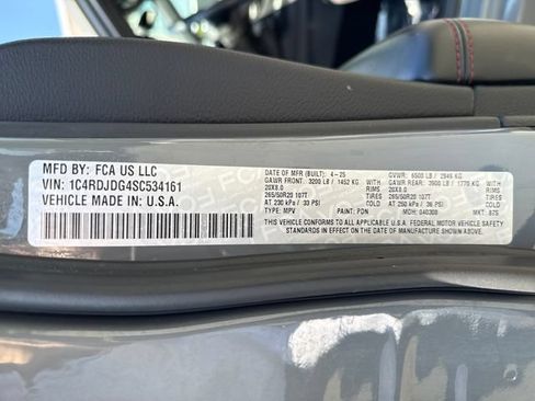 Used 2025 Dodge Durango GT AWD/4WD image 17