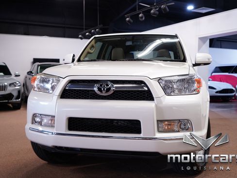 Used 2012 Toyota 4Runner SR5 image 1